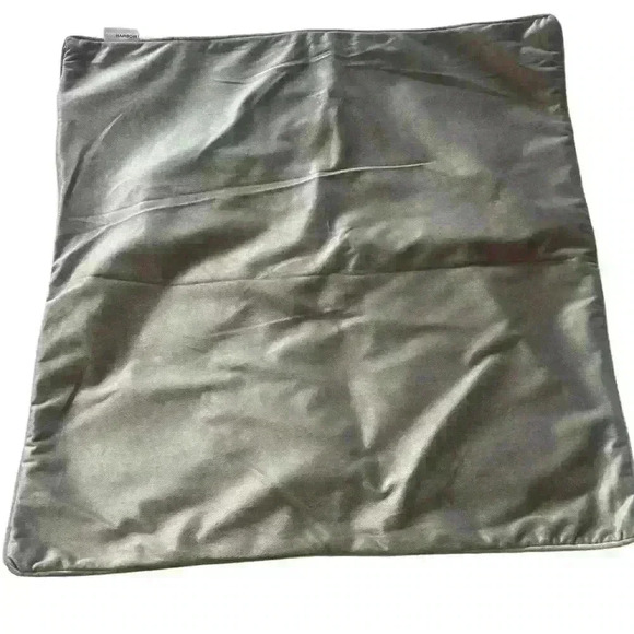 Sagharbor pillow cover 26 by 26 inches new with tags - Picture 3 of 3